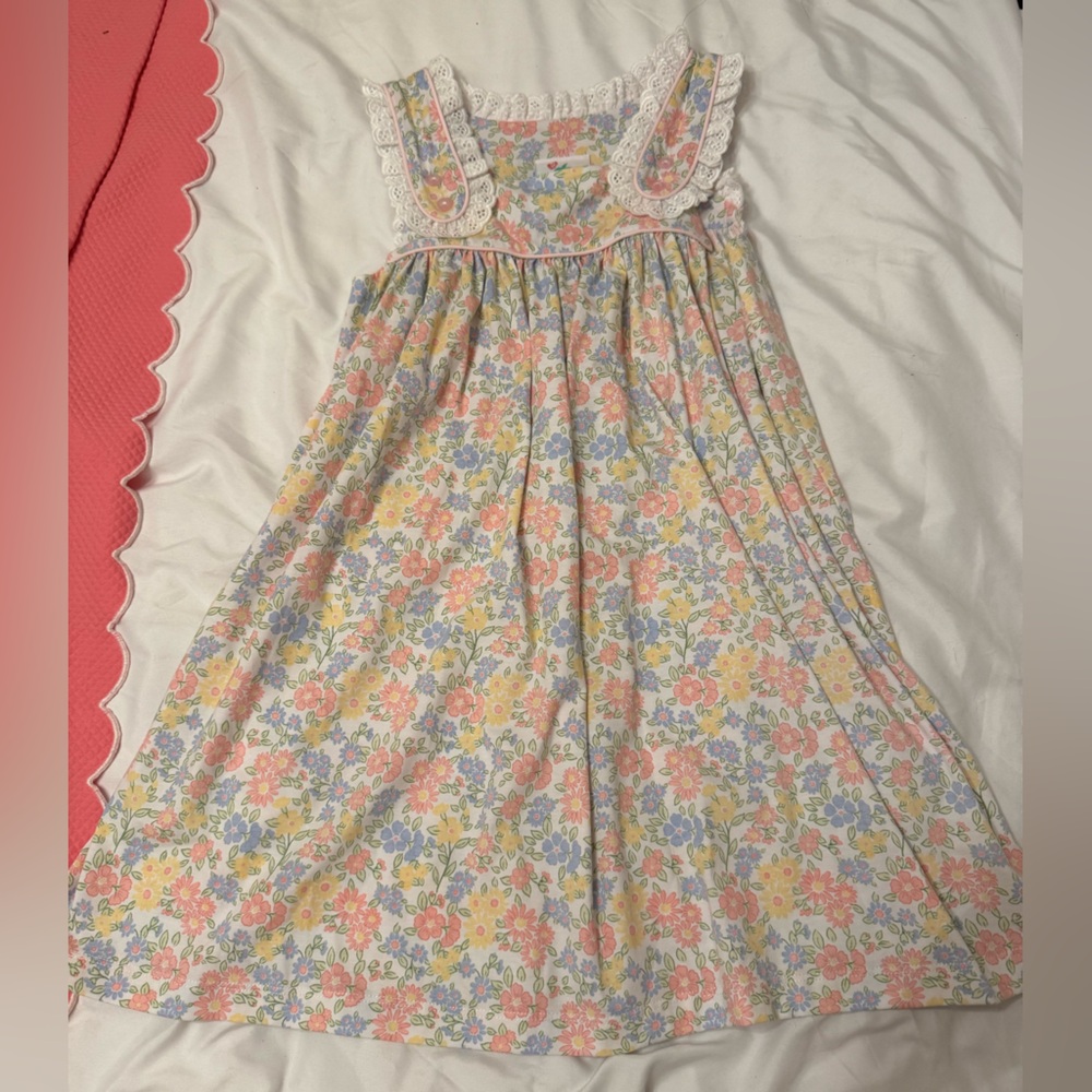 Floral Dress with Lace Details